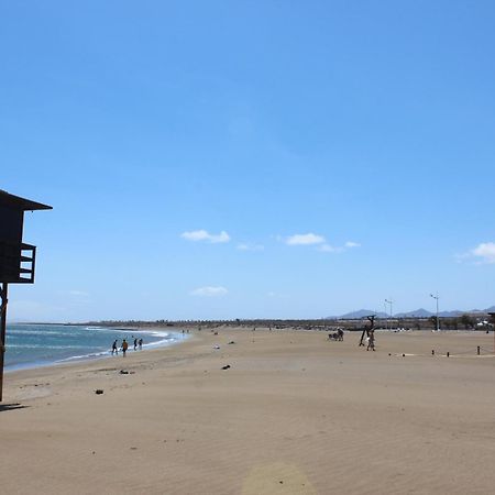 2Br Terrace Home - 10 Min Walk To The Beach Playa Honda  Exteriör bild