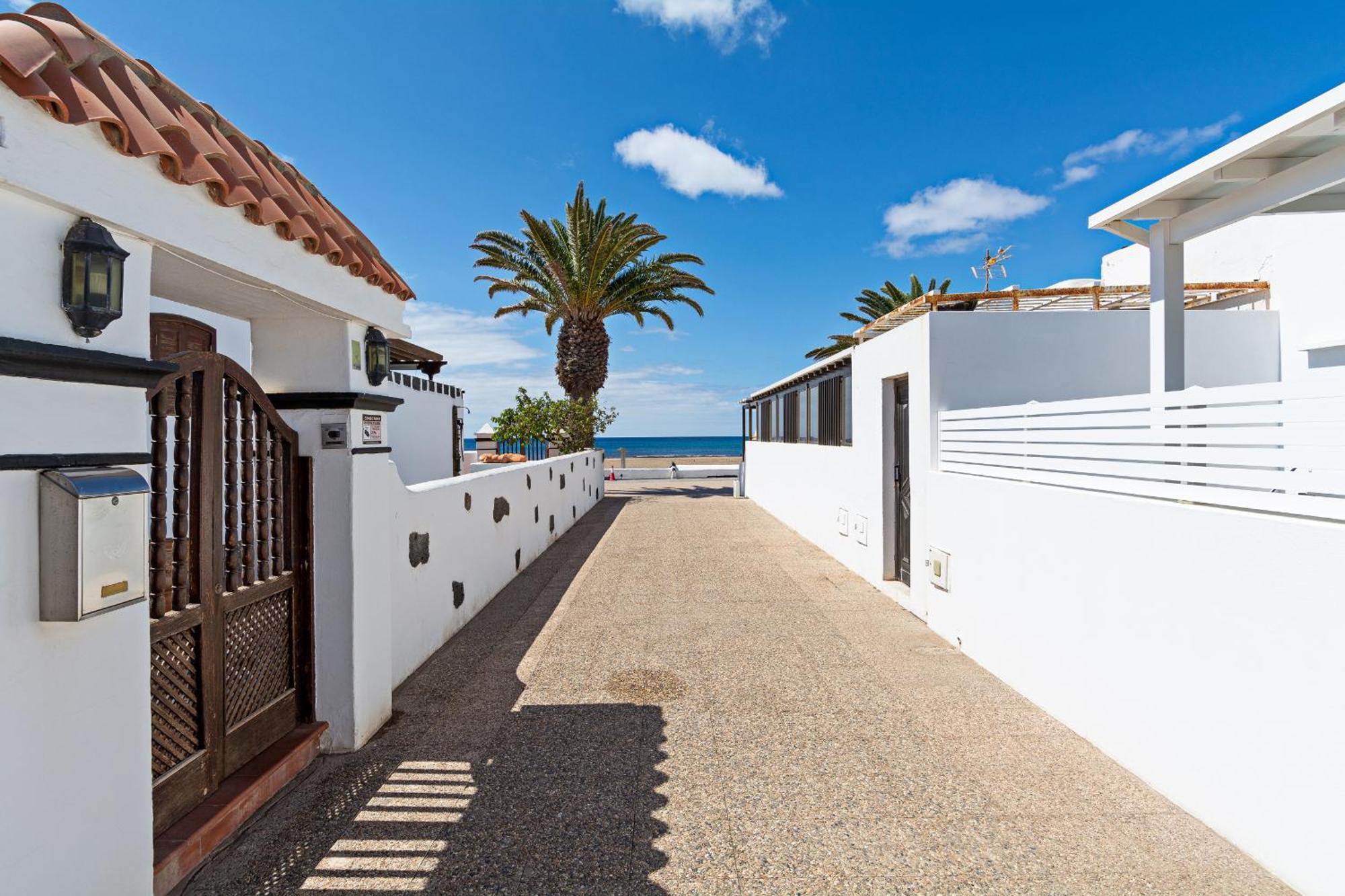 2Br Terrace Home - 10 Min Walk To The Beach Playa Honda  Exteriör bild